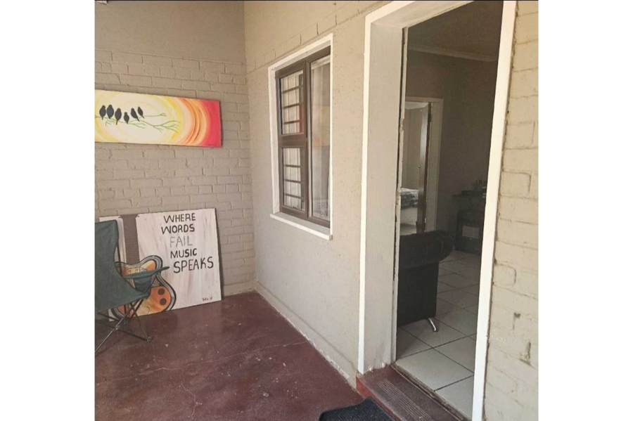 2 Bedroom Property for Sale in Floors Northern Cape